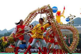 The Dragon Lantern of Tongliang County 