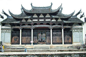 Baolun Hall in Chengkan Village