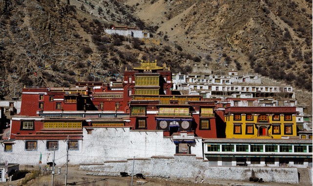 Tsurphu Monastery 