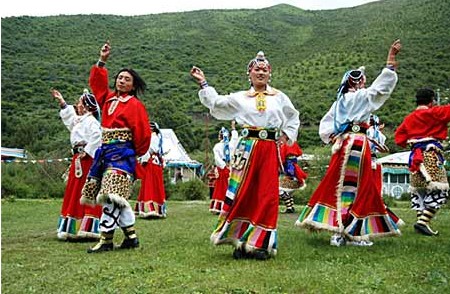 Guozhuang Dancing, Shangri-la Guide, Shangri-la Travel