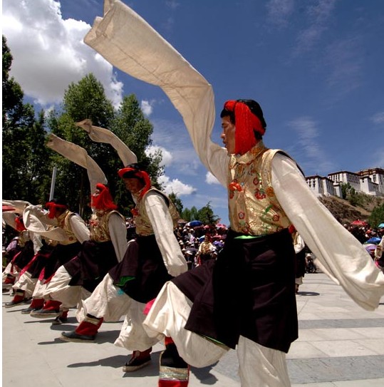 Reba Dancing, Shangri-la Guide, Shangri-la Travel